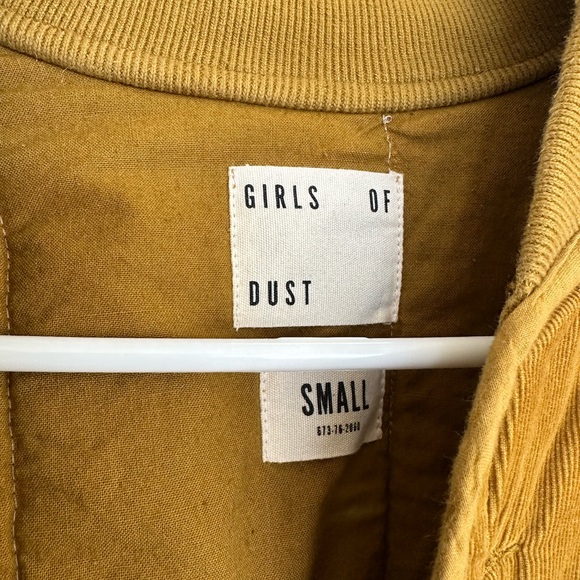 Girls of dust jacket! - Picture 7 of 10